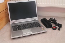 Retro gaming laptop Fujitsu Amilo A1630,  AMD Athlon 3700+ Mobility Radeon 9700