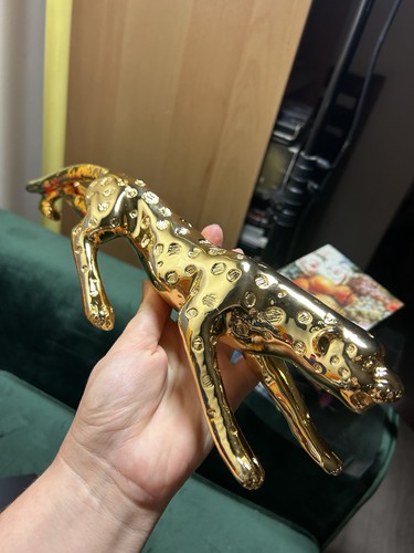 Gold leopard sculpture panther - gold,