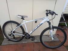 Carrera Valour Mountain Bike