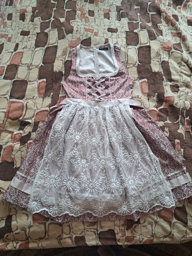 Vintage oktoberfest dirndl - vintage,