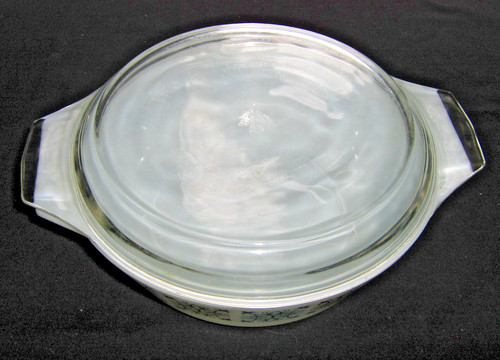 Vintage pyrex chelsea pattern - vintage,