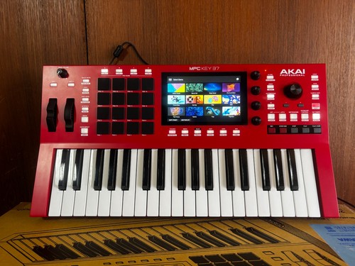 Akai professional mpc - professional, 37