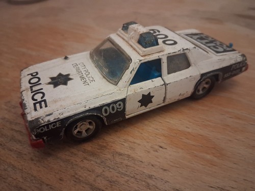 Matchbox plymouth gran - no.9,