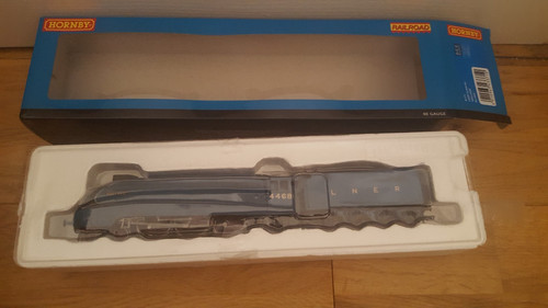 Hornby r3371 lner - r3371, class