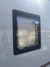 CARAVAN/MOTORHOME DOMETIC