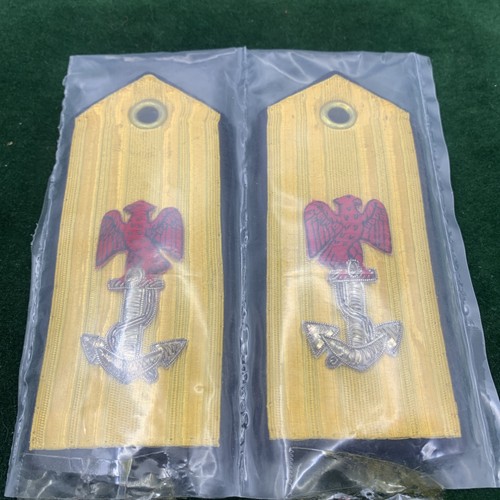 Nigerian navy shoulder - shoulder, boards