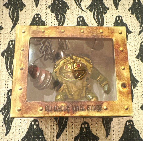 Loot crate exclusive bioshock - loot,