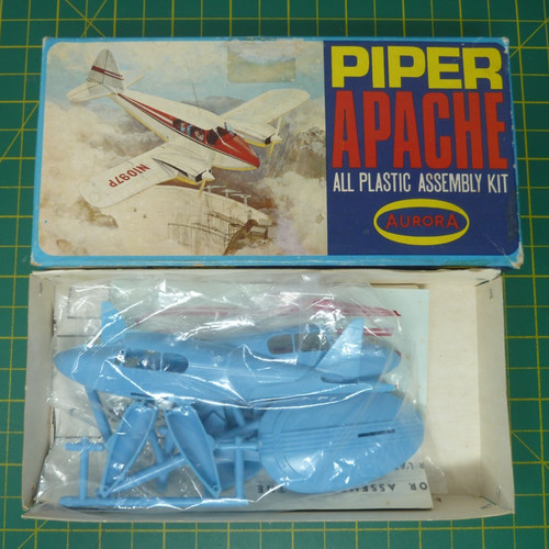 Aurora 280 piper apache - piper, 1:64
