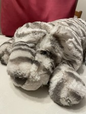 Jellycat Sacha Snow Tiger -
