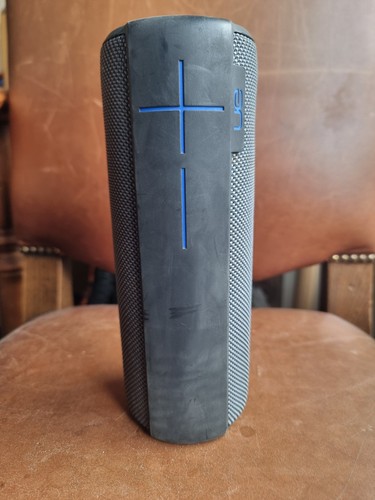 Ultimate ears megaboom - ears,