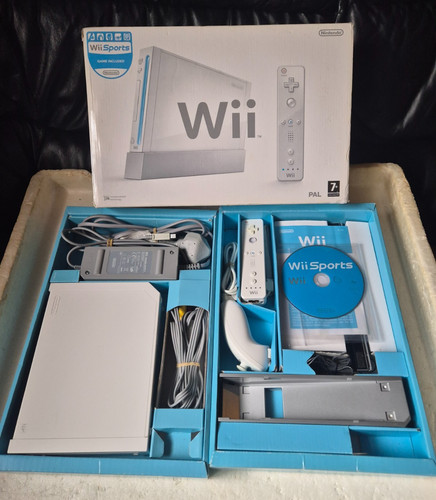 Boxed wii console - boxed,