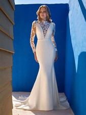 A&S Mark Lesley 7622 Gown