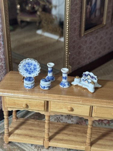 Dollshouse scale - dollshouse, 1/12