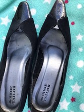 Nice Smart Shoes Size 5 And