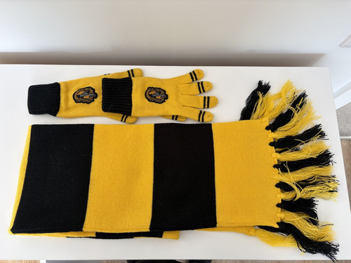Harry potter hufflepuff scarf - harry,