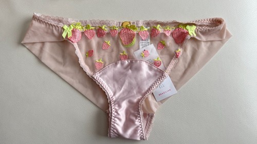 Boutique strawberry - m&s,