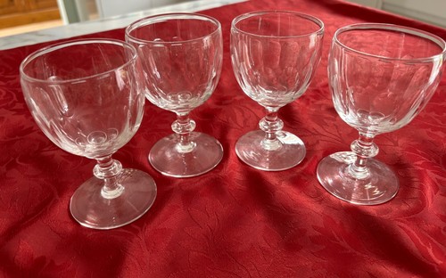 Antique set small glasses - small,