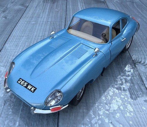 Bburago jaguar type - jaguar, e-type