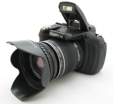 Fuji FinePix D-SLR style HS10 Bridge Camera 24-720mm 30x Zoom Lens +16GB