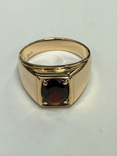 14ct gold oval garnet - 14ct,