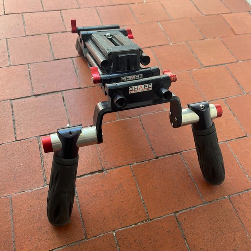 Shape camera shoulder rig - camera,