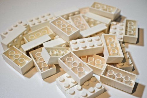 Lego 3001 genuine bricks 2x4 - lego,