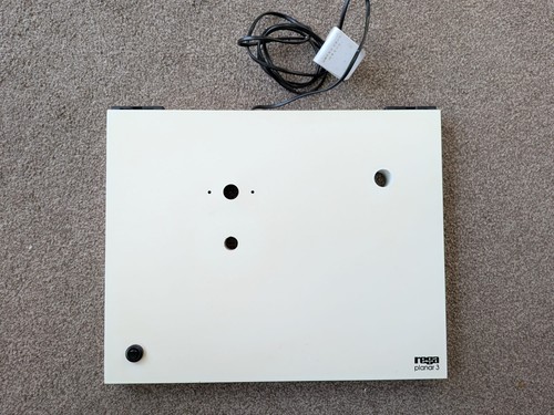 White rega planar plinth - white,