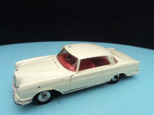 Corgi mercedes benz 220se - mercedes-benz,