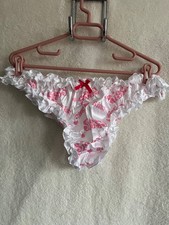 Cute Men’s White Frilly