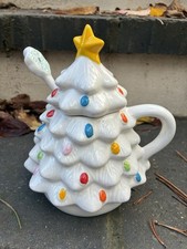 Mr. Christmas Nostalgic Christmas Tree Mug Lidded With Spoon 16oz Green Boxed