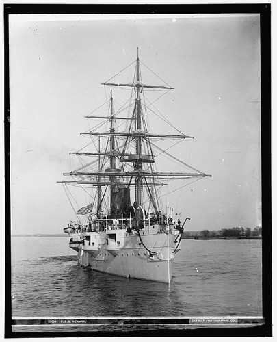 Photo uss newark cruiser - newark,