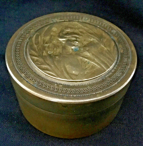 Art nouveau box - art,