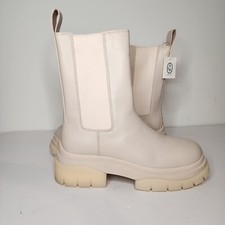 Ash Storm Whisper Womens