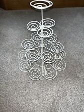 Wilton Cream Cupcakes and Treat Stand Holds 13 Cupcakes Muffins Brownies M37C