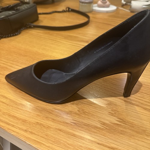 Black cos court - court, shoes