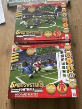 Character Building Sports Stars  Football  Pitch & Play set & Dugouts set-2sets