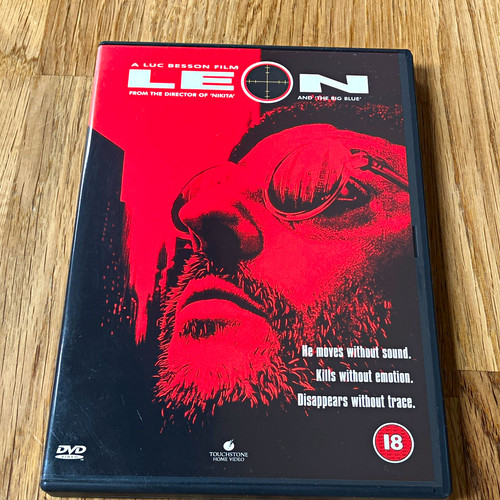 Touchstone home video léon - touchstone,