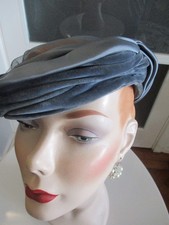 VINTAGE BLUE VELVET SATIN