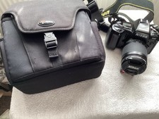 NIKON F90 SEMI-PRO SLR CAMERA - NIKON 28-100MM LENS - LOWE-PRO CAMERA BAG