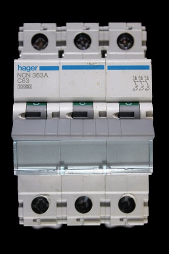 Hager amp curve - 63,