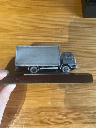 Leyland trucks limited edition - leyland,