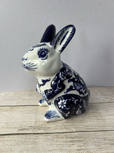 Cute bunny rabbit figurine - bunny,