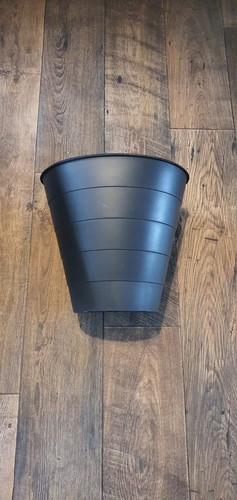 Ikea plant pot - black, –