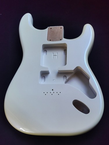 S-Style hardtail guitar body
