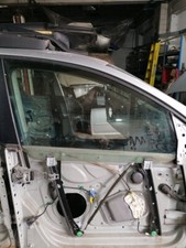 Volkswagen Golf Gt Fsi Auto 2004-2008 DOOR GLASS DRIVERS SIDE FRONT 1K4845202B