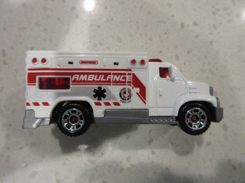 2017 matchbox ambulance white - ambulance,