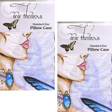 Lot of 2 - Nene Thomas