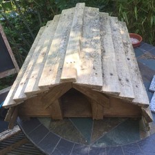 Wooden hedgehog house - LOCAL COLLECT ONLY E. CHES
