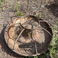 Cast Iron Mexican Hat Pig Feeder Trough Metal  900mm diameter Planter Pot Garden