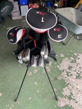 Right-Handed Golf Club Set